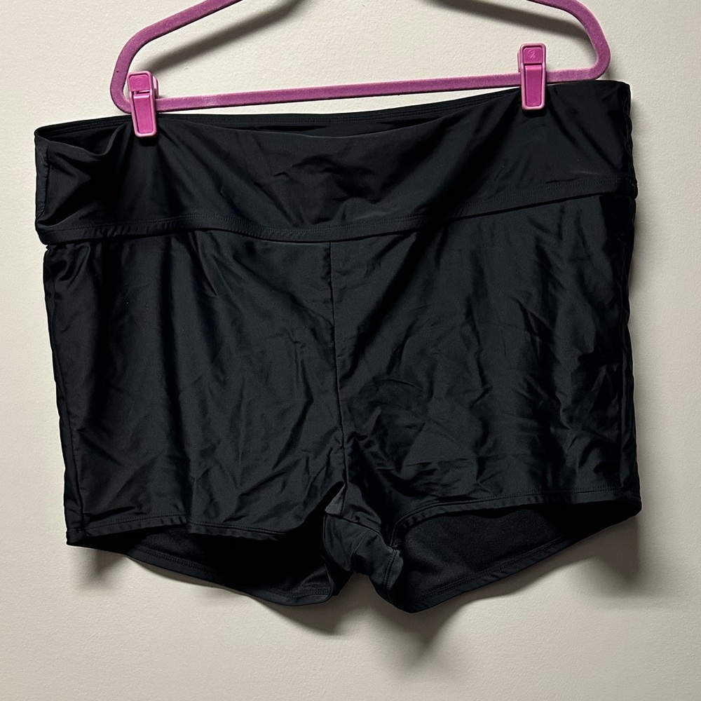 Time & Tru 2x swim shorts
